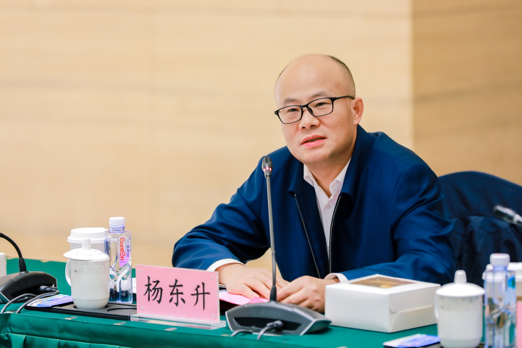 杨东升